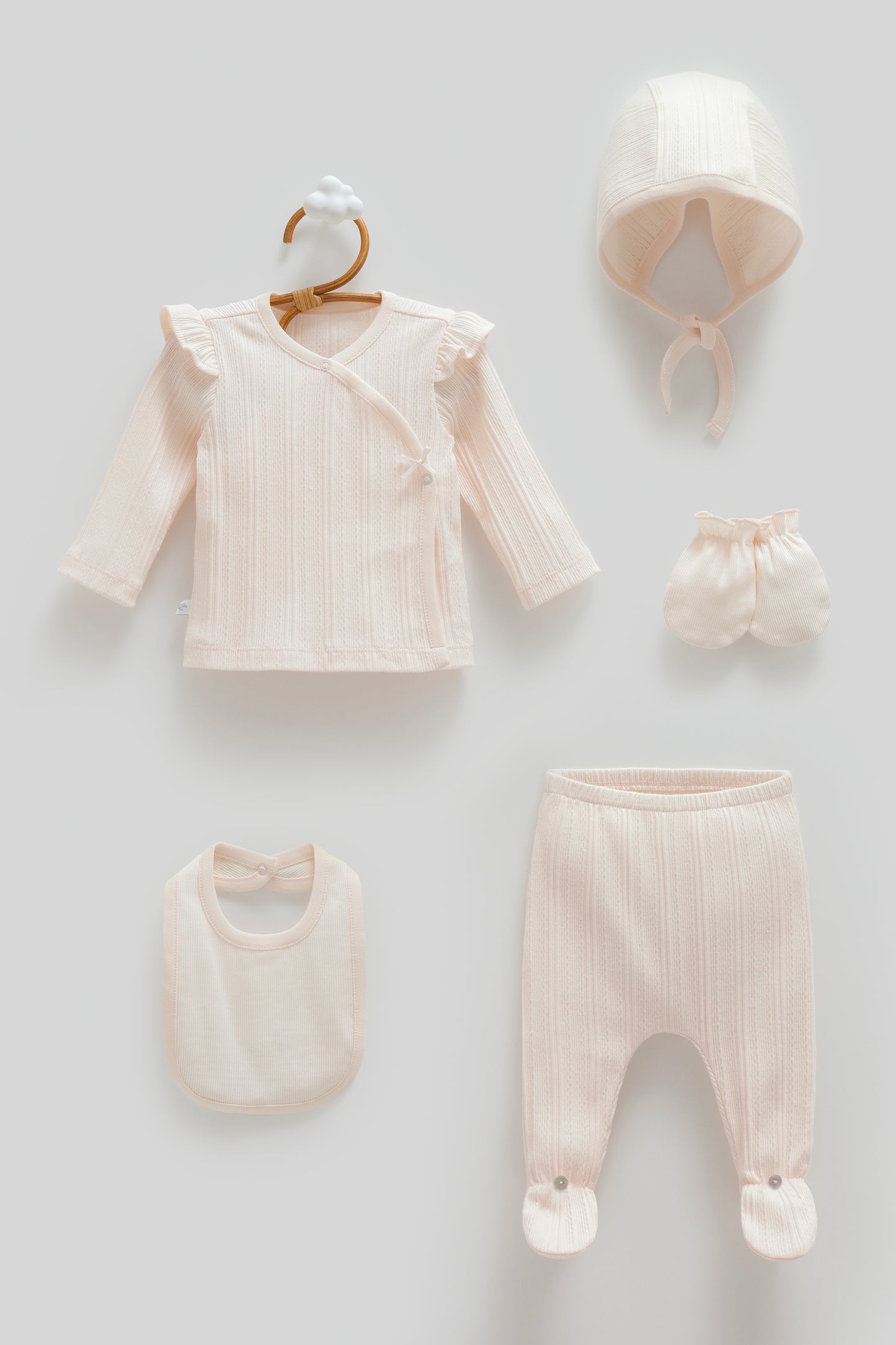 طقم حديث ولادة ٥ قطع🪡قطن طبيعي ١٠٠٪