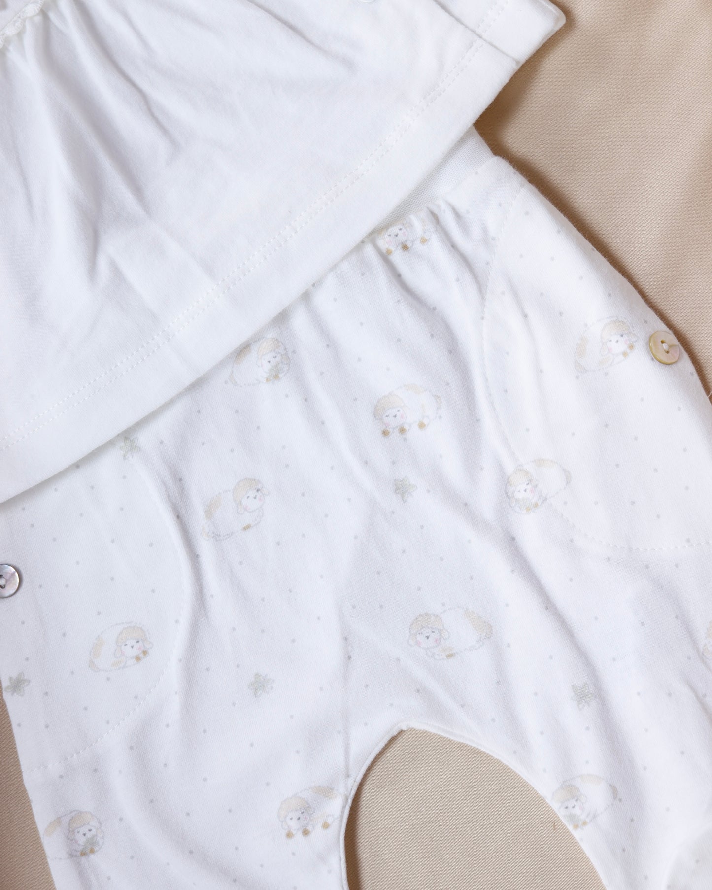 طقم بناتي قطعتين🤍