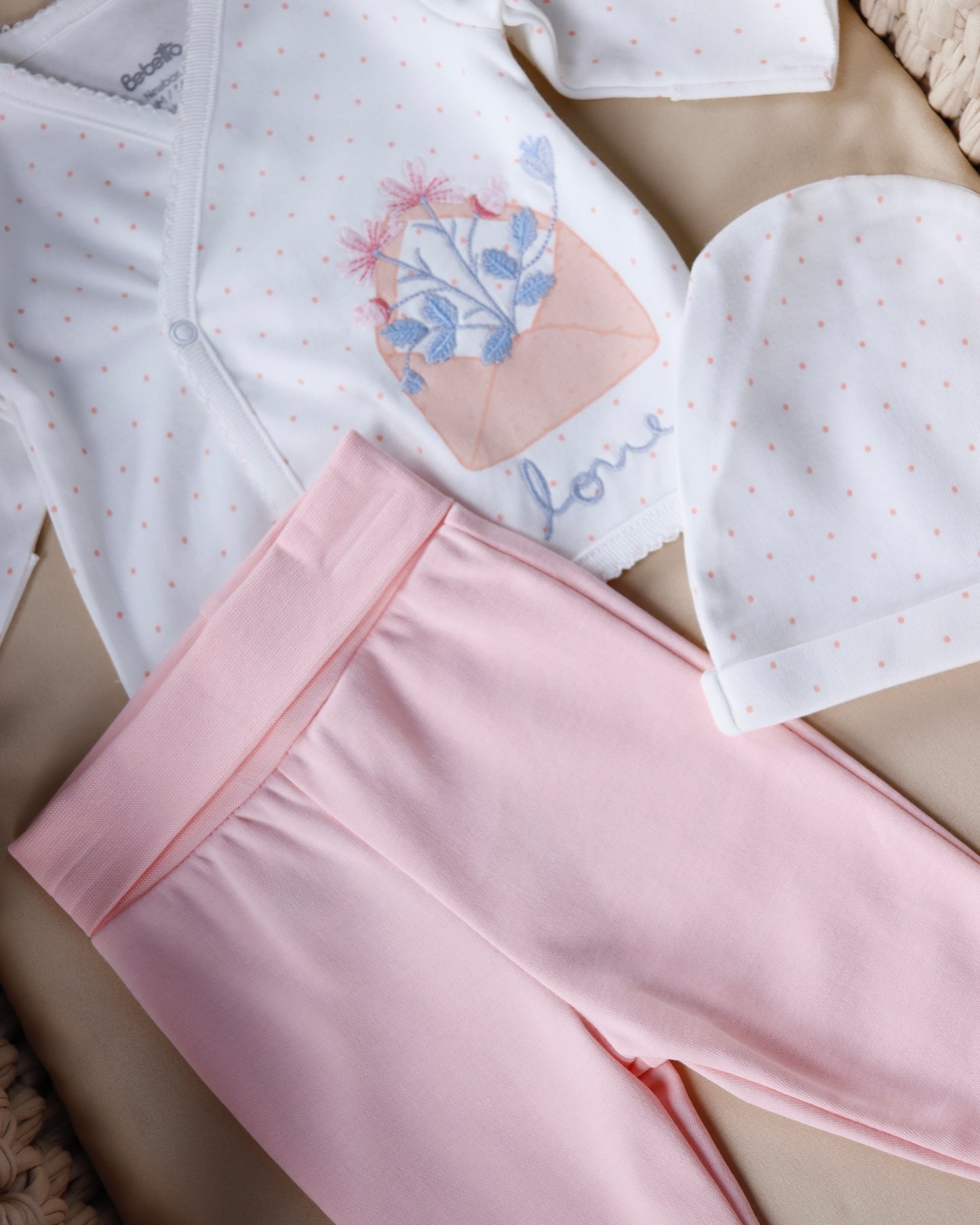 طقم بيبي قطن ٣ قطع🌸