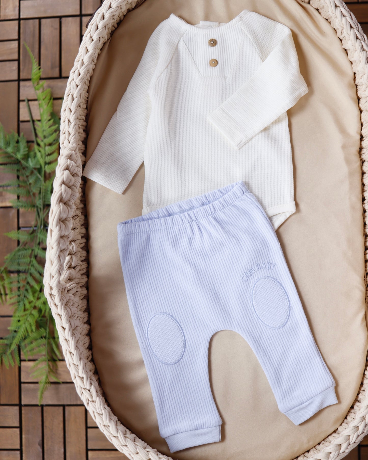 طقم بيبي قطن ٤ قطع أفرهول مع بجامة / ١-٣ أشهر ازرق