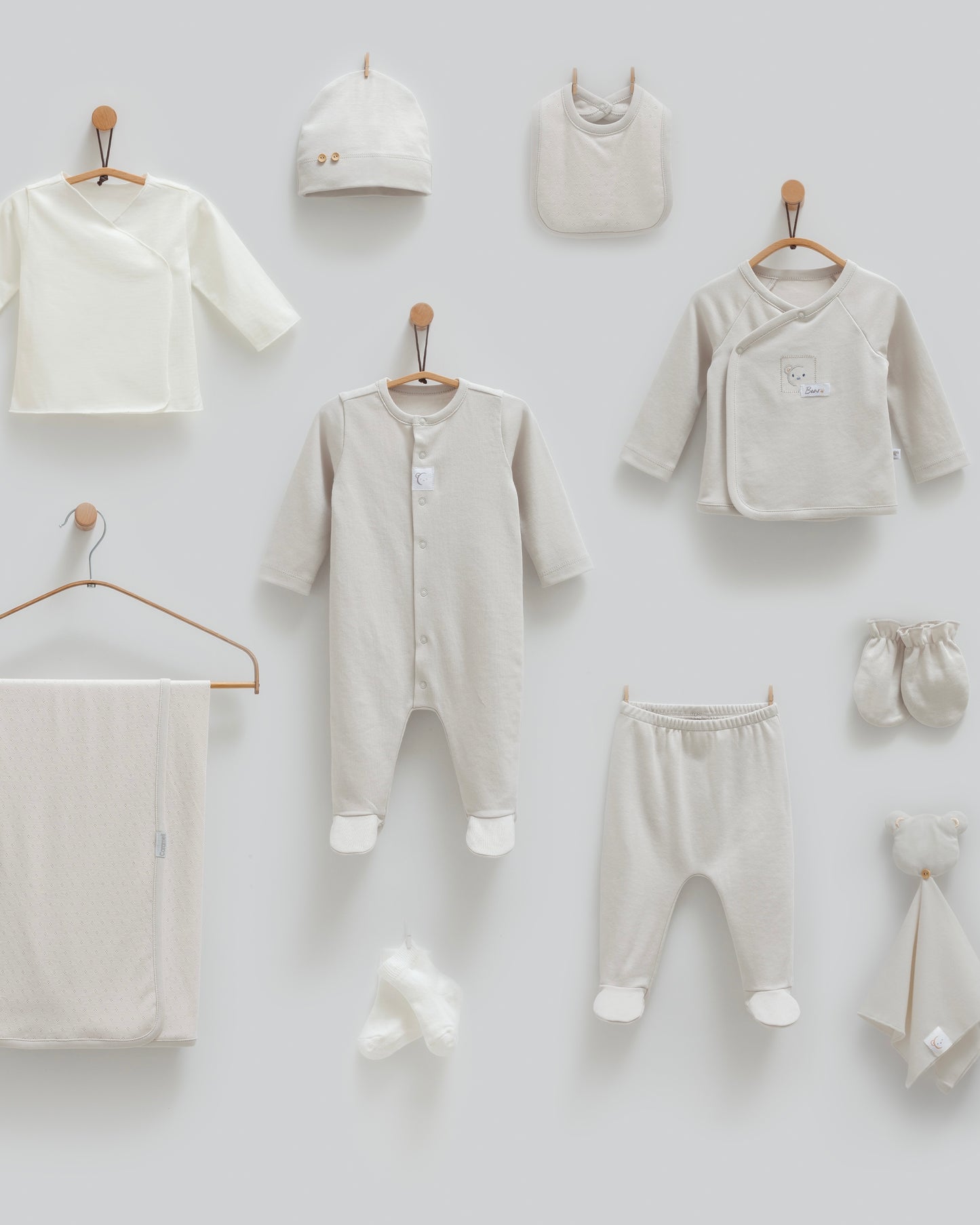 طقم حديث ولادة ١٠ قطع🪡قطن طبيعي ١٠٠٪