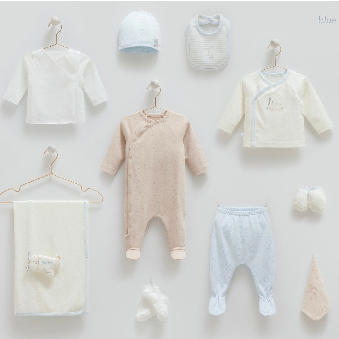 طقم حديث ولادة ١٠ قطع🪡قطن طبيعي ١٠٠٪ ✈️ ازرق