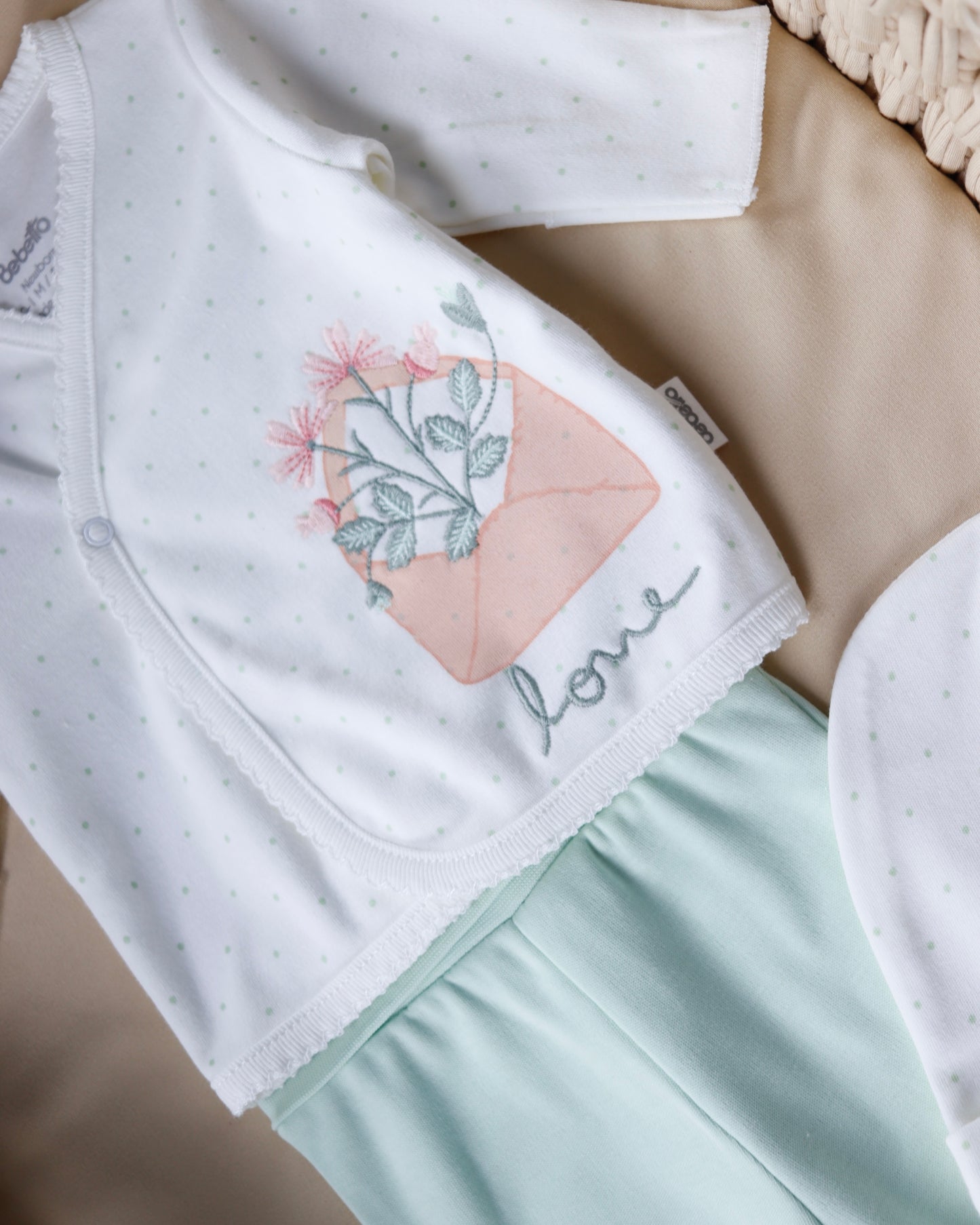 طقم بيبي قطن ٣ قطع🍀