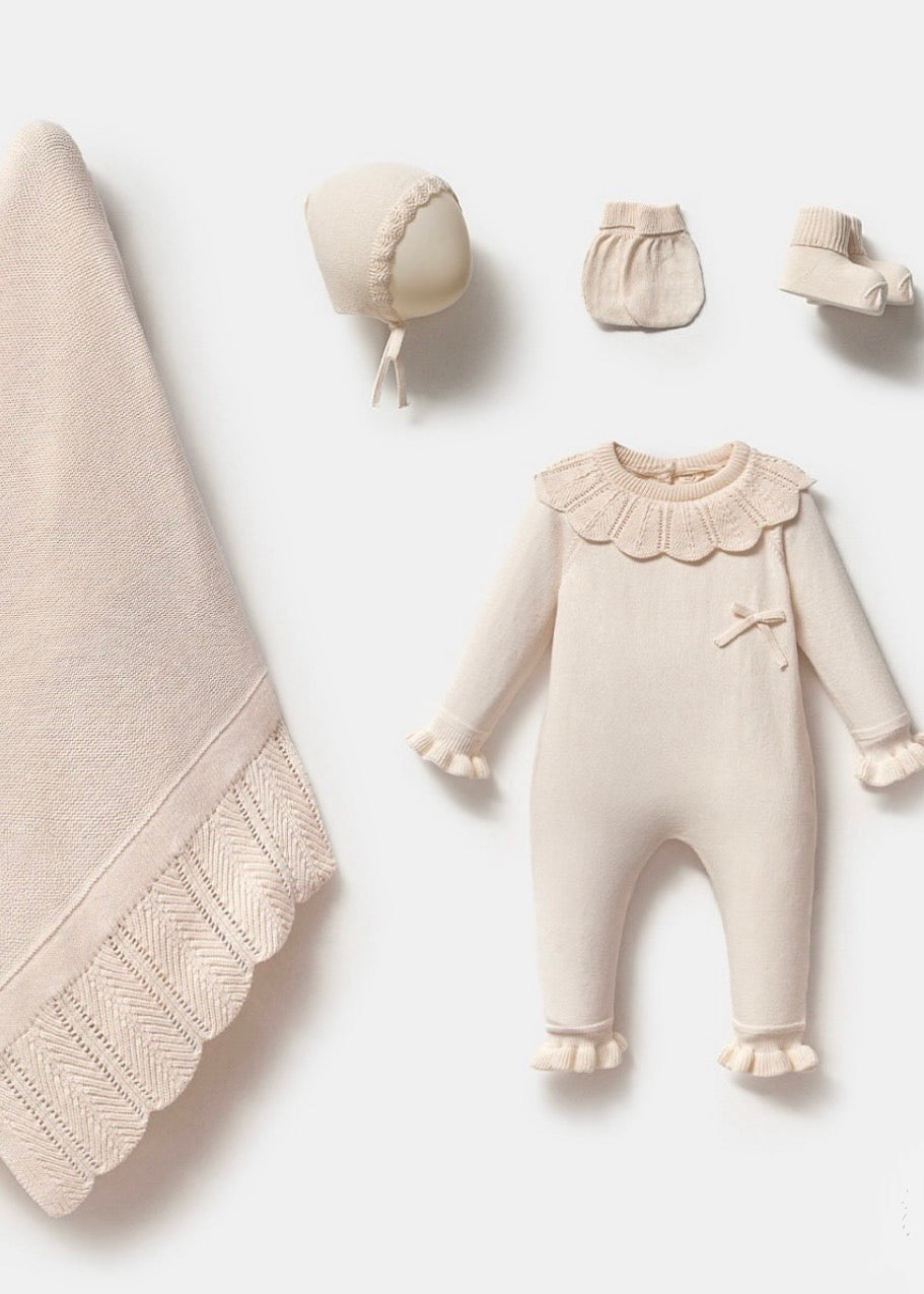 طقم بيبي حديث ولادة قطن غزل طبيعي ١٠٠٪ ايفوري