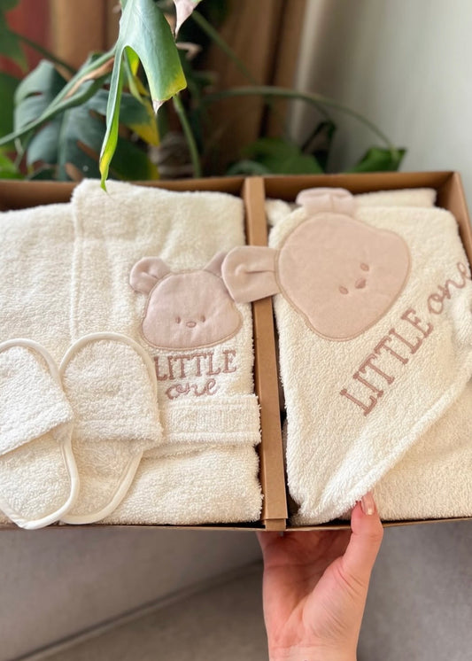 طقم استحمام بيبي 🚿 ابيض