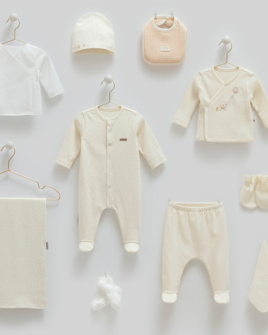 طقم حديث ولادة ١٠ قطع🪡قطن طبيعي ١٠٠٪‏ بيج