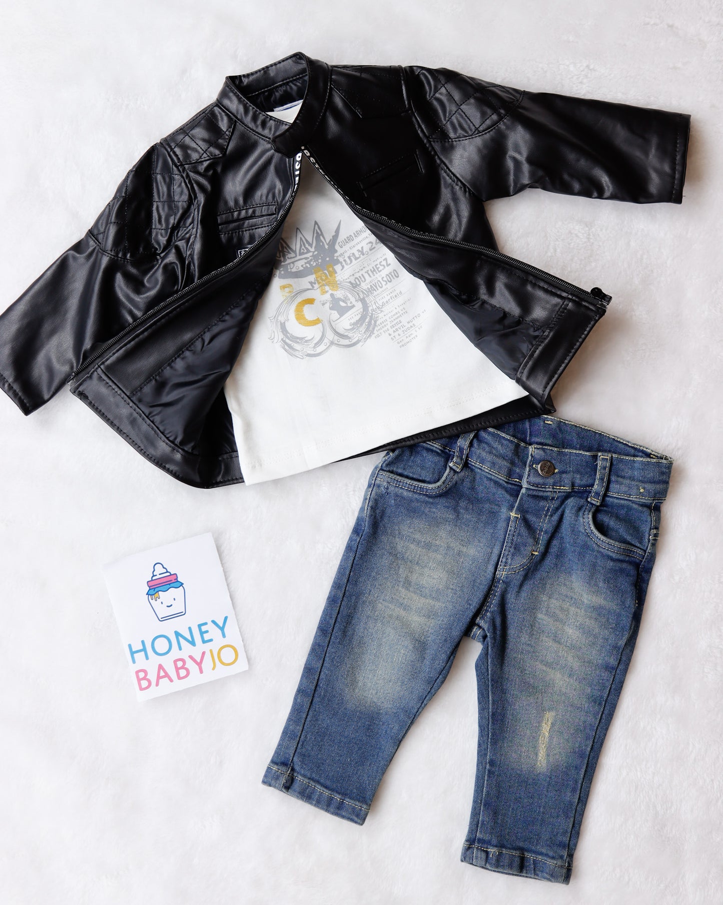 طقم بيبي ٣ قطع 🤍