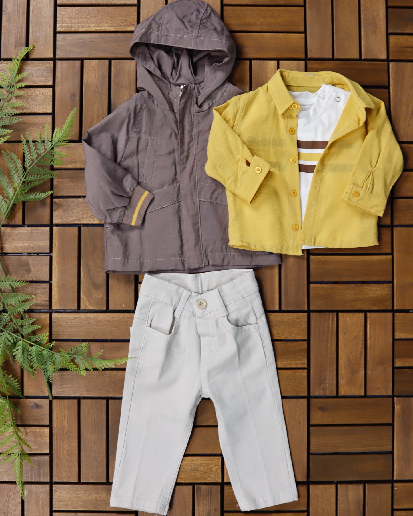 طقم بيبي ٤ قطع🇹🇷