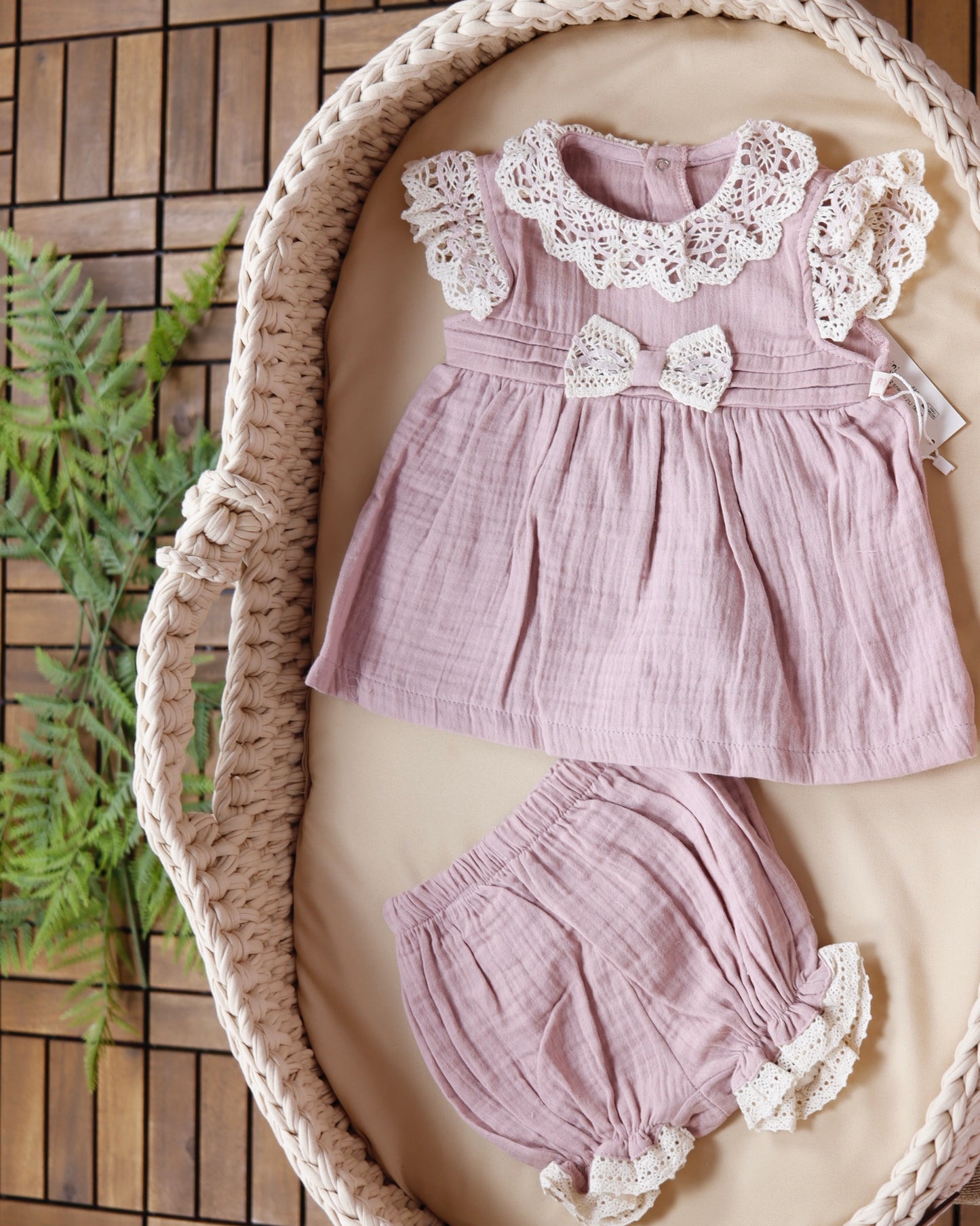 طقم صيفي قطعتين قطن ودانتيل🌸