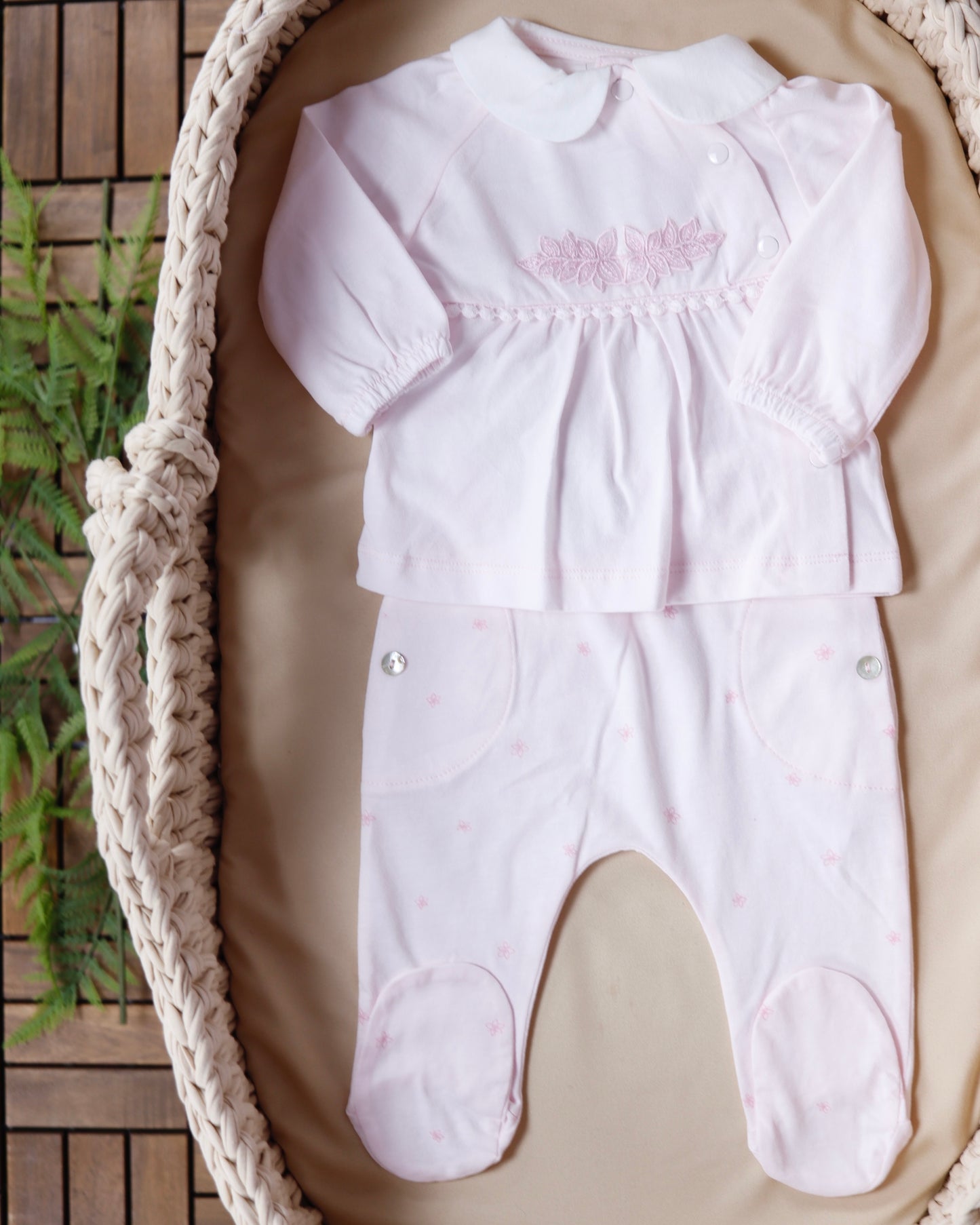 طقم بناتي قطعتين