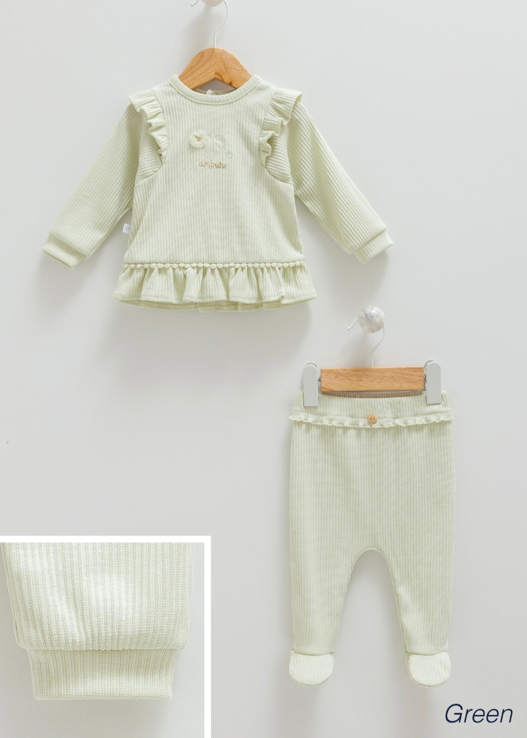 طقم بناتي قطعتين🌸