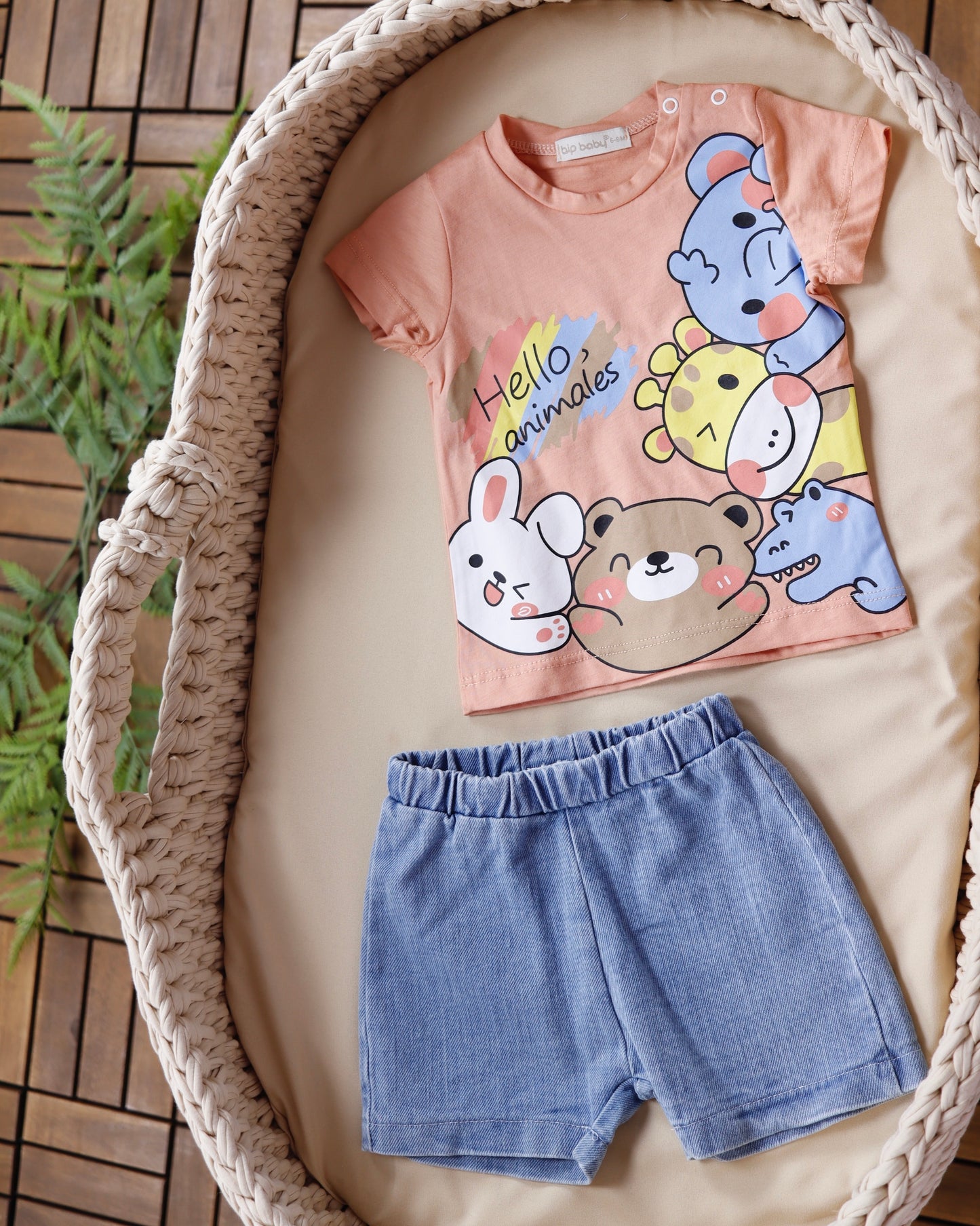 طقم شورت قطعتين🧸