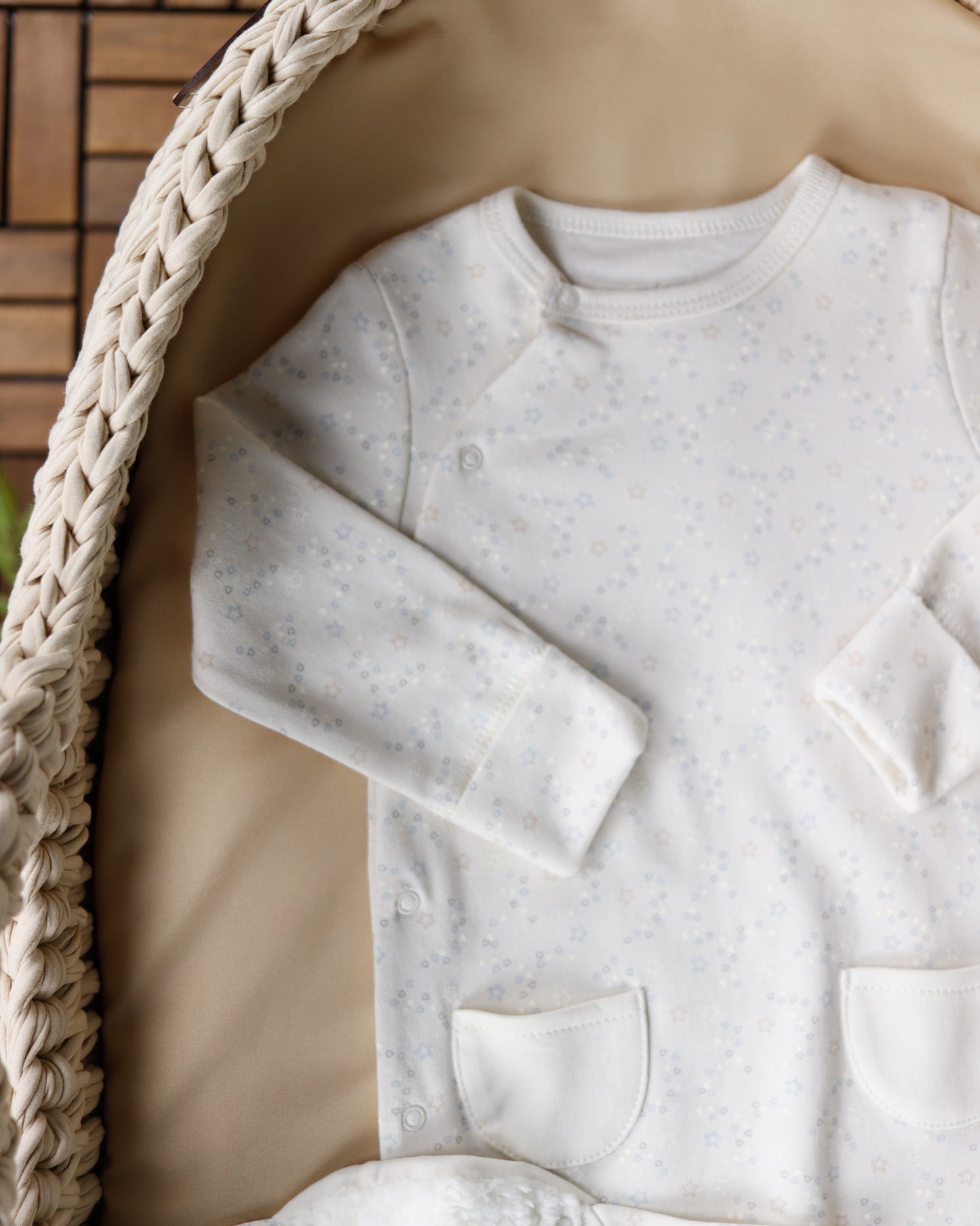 افرهول بيبي قطن مع طاقيه💙🤍