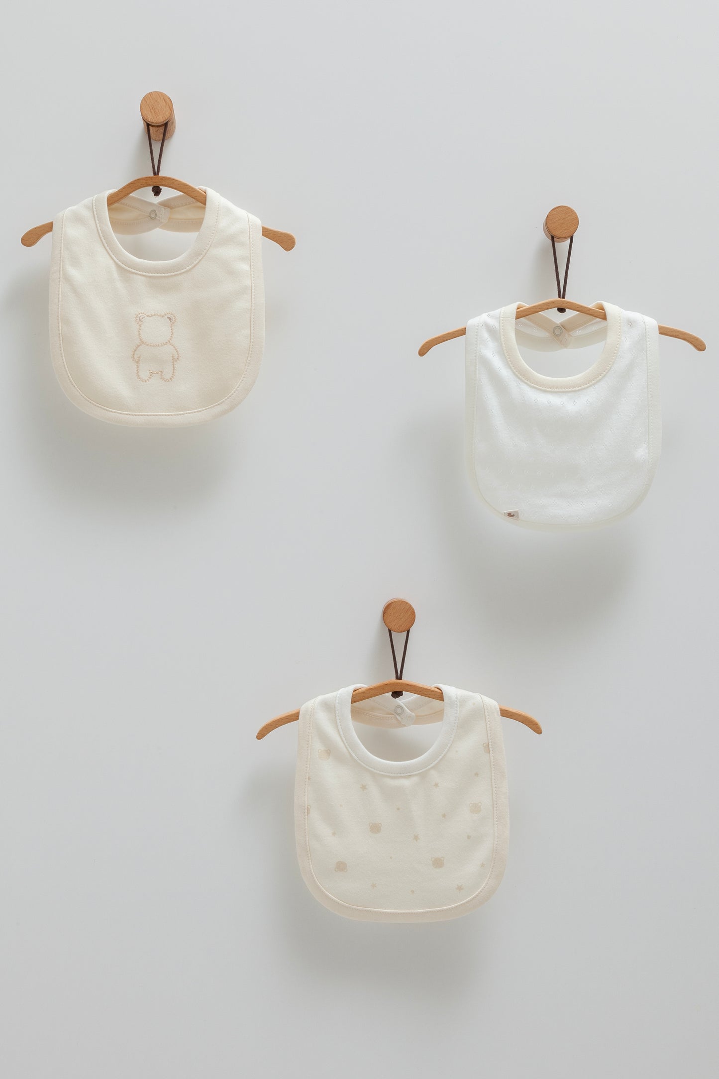 طقم مريلة ٣ قطع قطن ١٠٠٪‏ بيج🧸