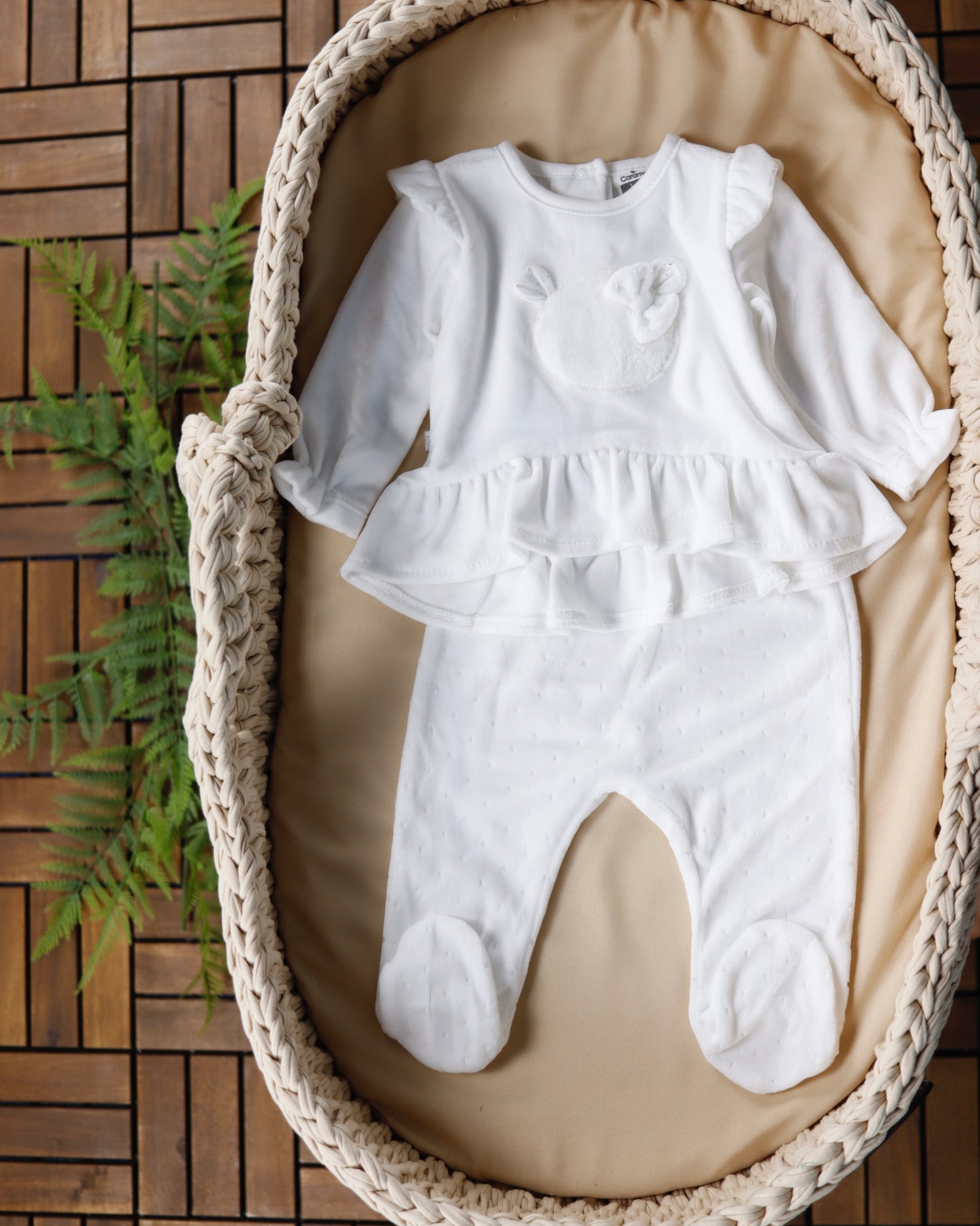 طقم بيبي مخمل🧸