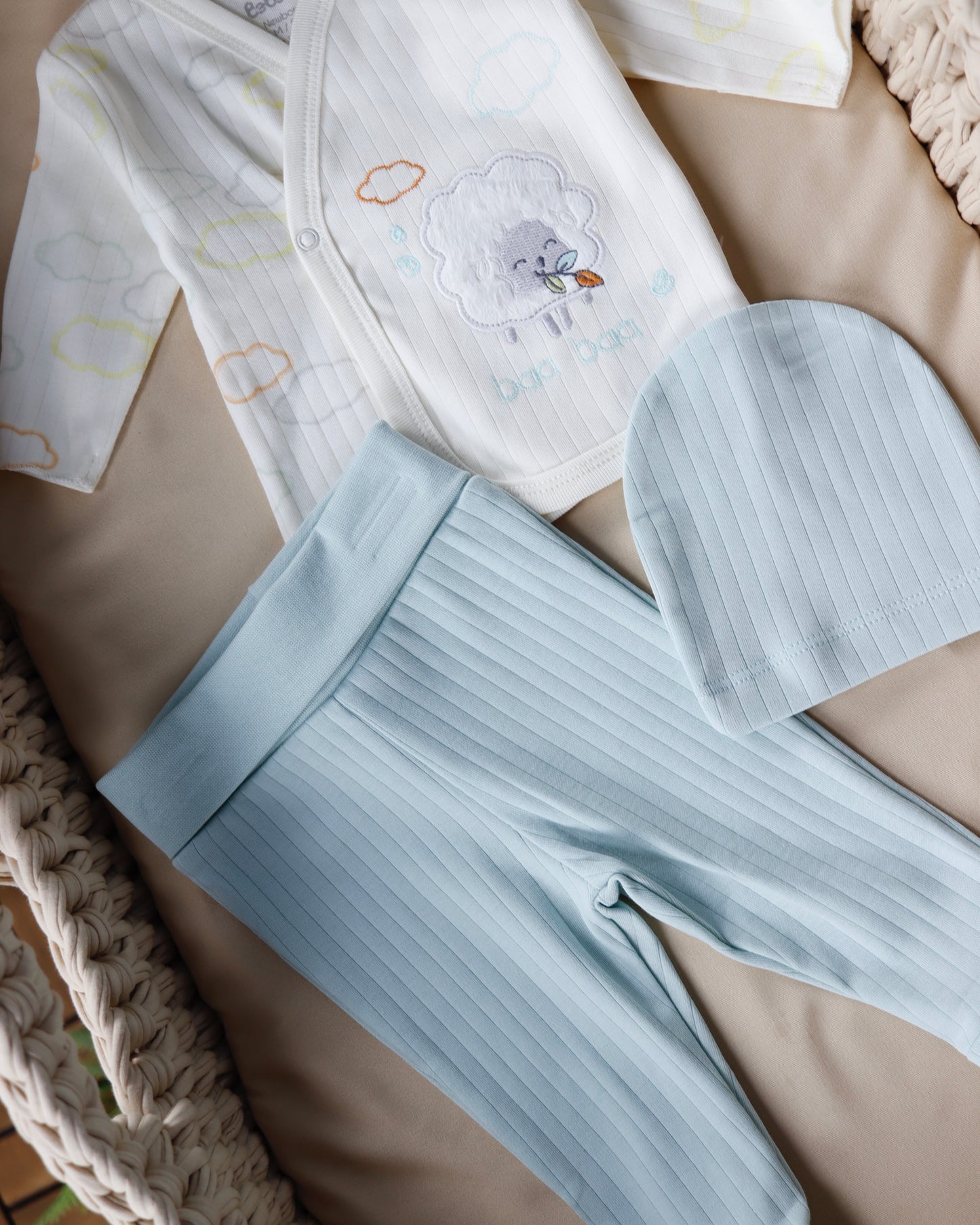 طقم بيبي قطن ٣ قطع 🩵