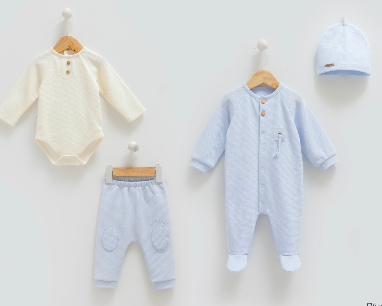 طقم بيبي قطن ٤ قطع أفرهول مع بجامة / ١-٣ أشهر ازرق