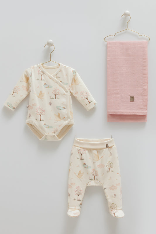 طقم حديث ولادة تبان وبنطلون مع كوفلية موسيلين🕊️