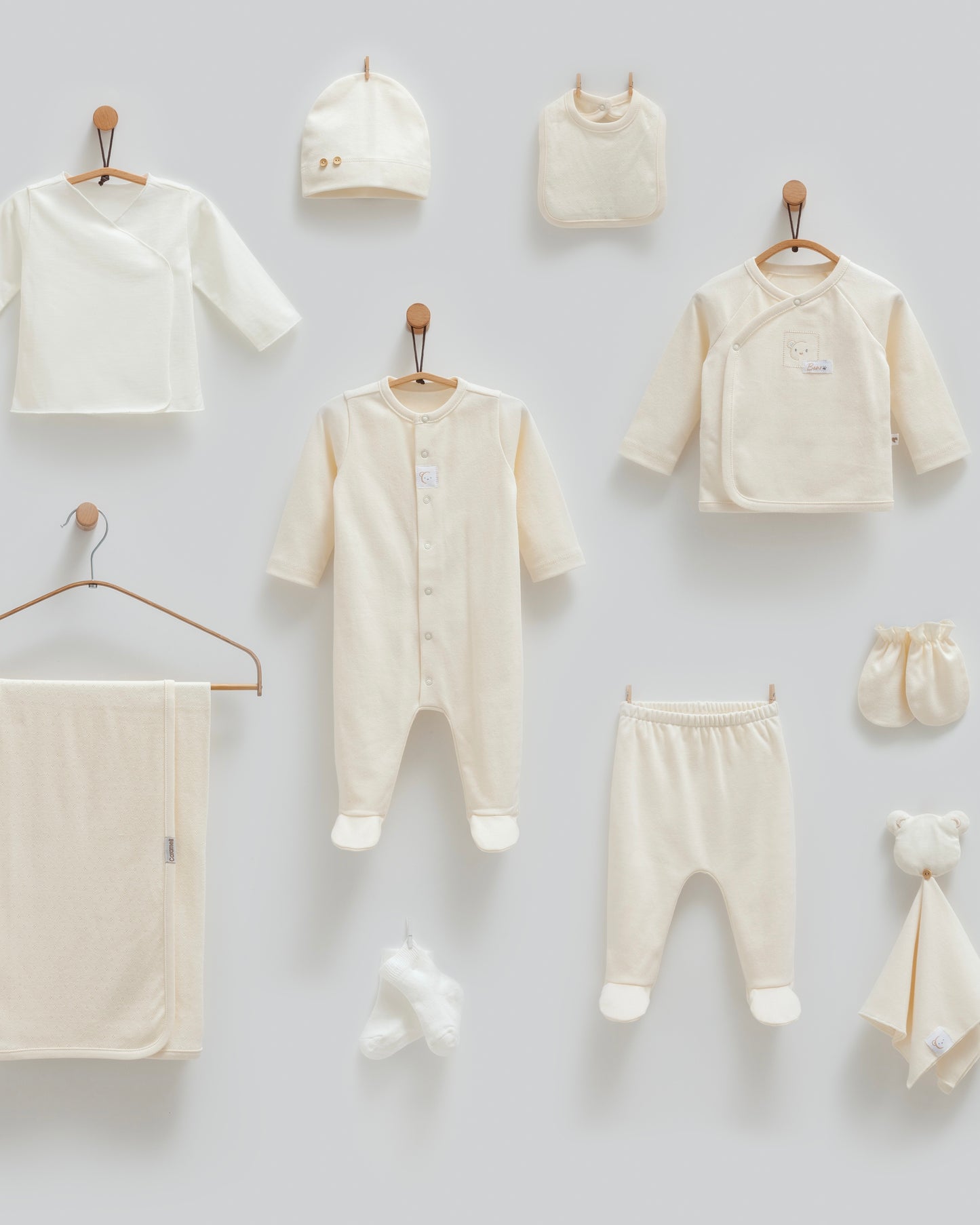 طقم حديث ولادة ١٠ قطع🪡قطن طبيعي ١٠٠٪‏