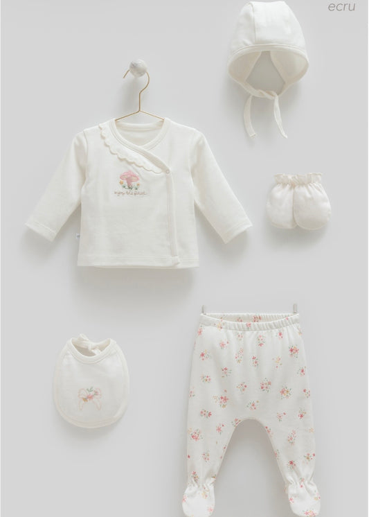 طقم حديث ولادة ٥ قطع🪡قطن طبيعي ١٠٠٪‏🍄