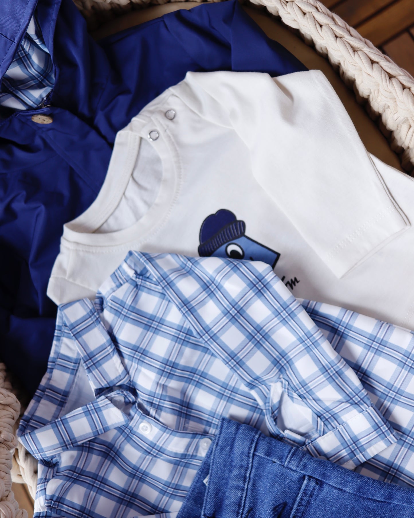 طقم بيبي ٤ قطع  ٦-٣٦ شهر