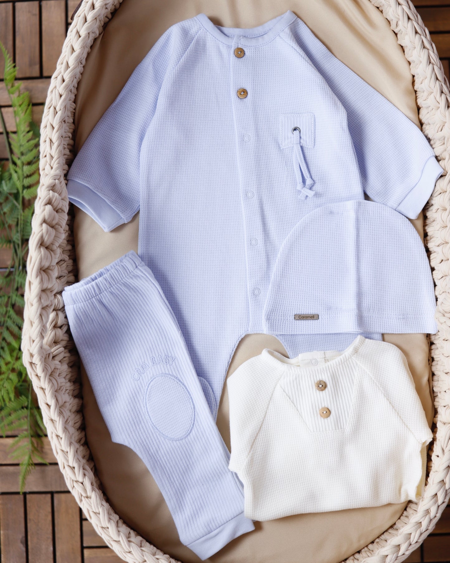 طقم بيبي قطن ٤ قطع أفرهول مع بجامة / ١-٣ أشهر ازرق