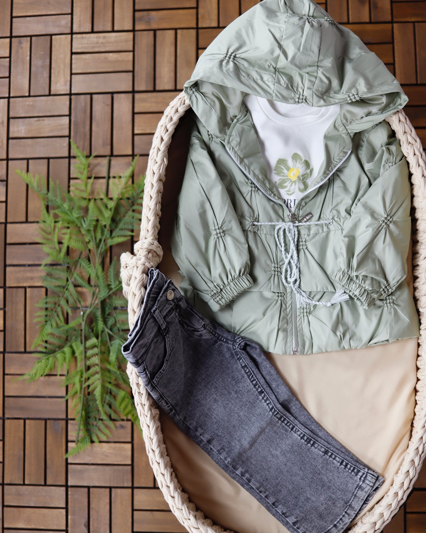 طقم بناتي ٣ قطع ٢-٦ سنوات