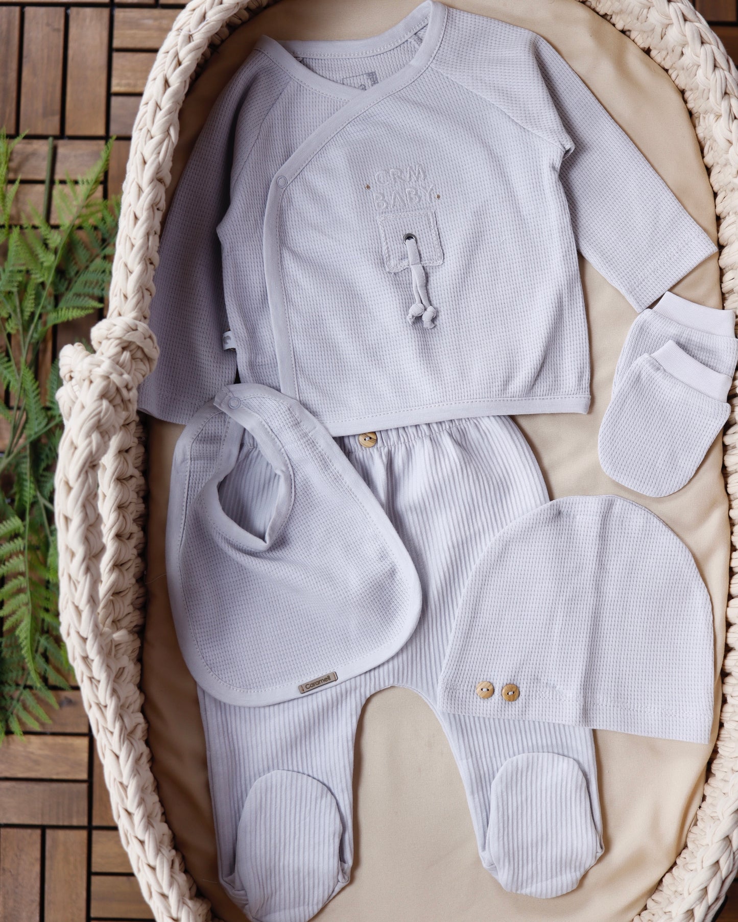 طقم بيبي قطن ٥ قطع/ ١-٣ أشهر