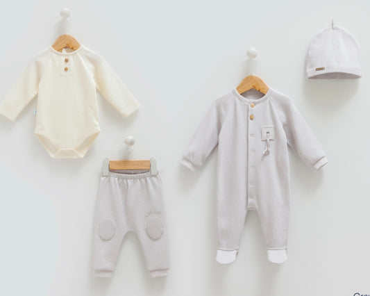 طقم بيبي قطن ٤ قطع أفرهول مع بجامة / ١-٣ أشهر رمادي