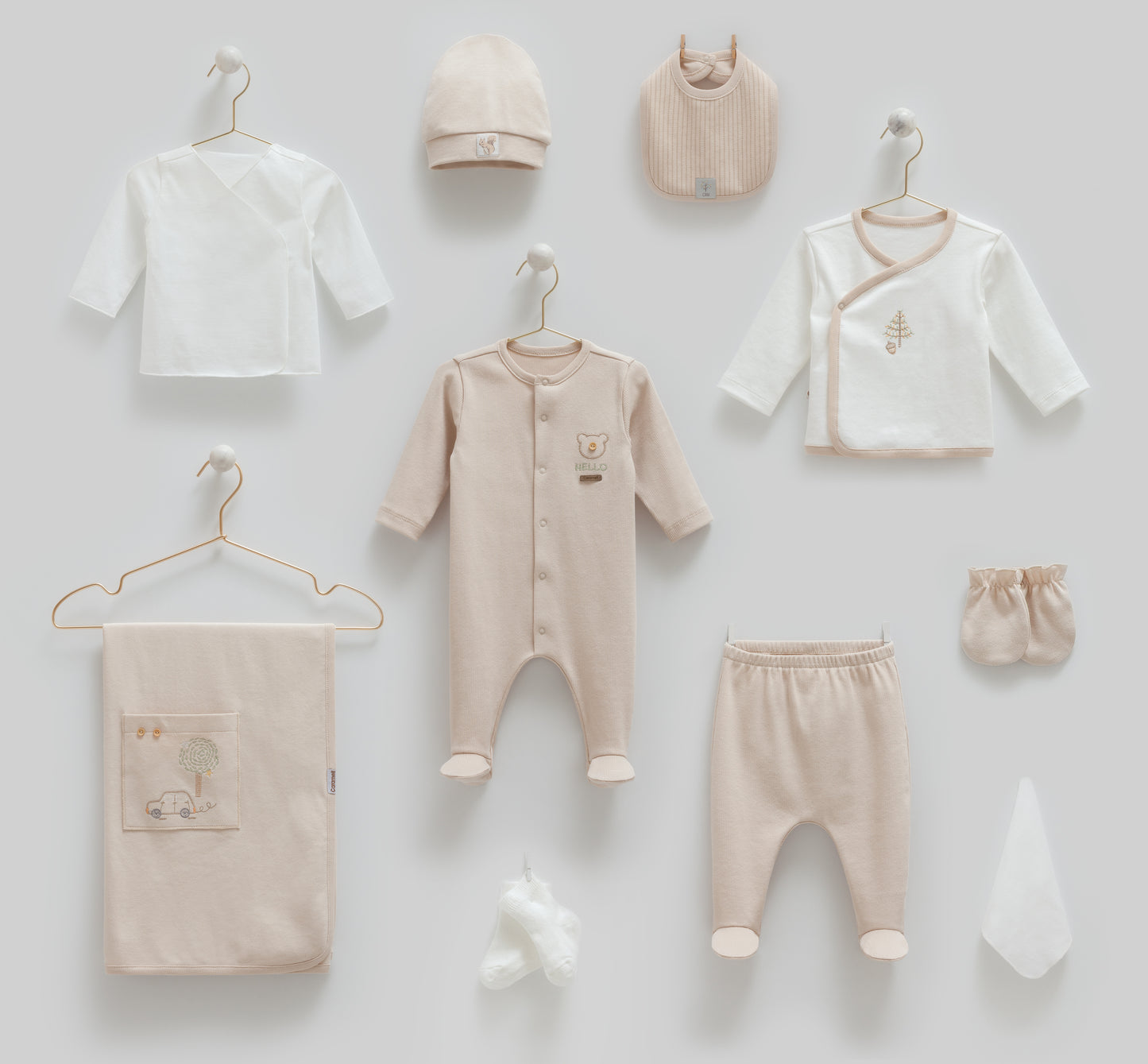 طقم حديث ولادة ١٠ قطع🪡قطن طبيعي ١٠٠٪‏