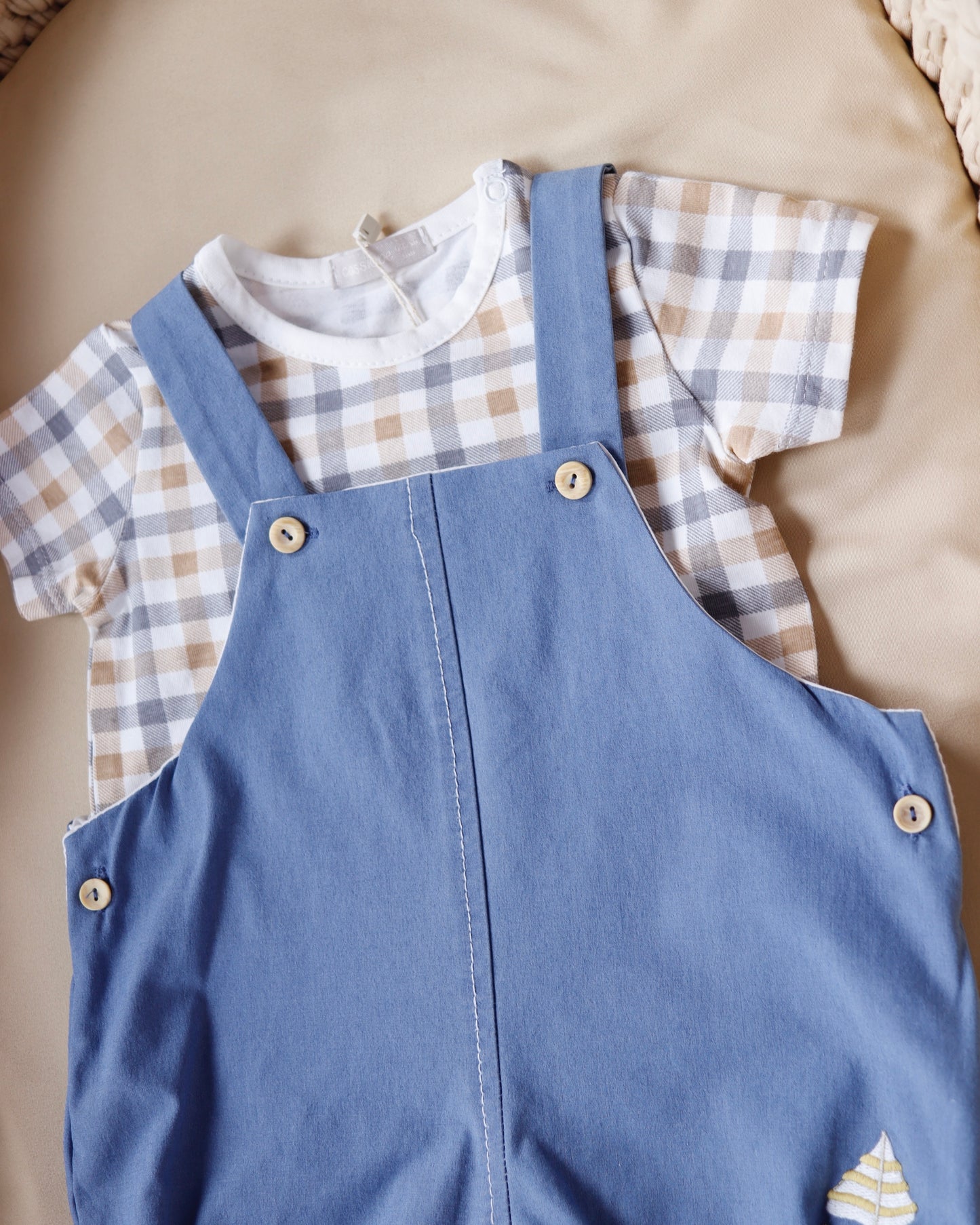 طقم افرهول بيبي جينز خفيف🤎