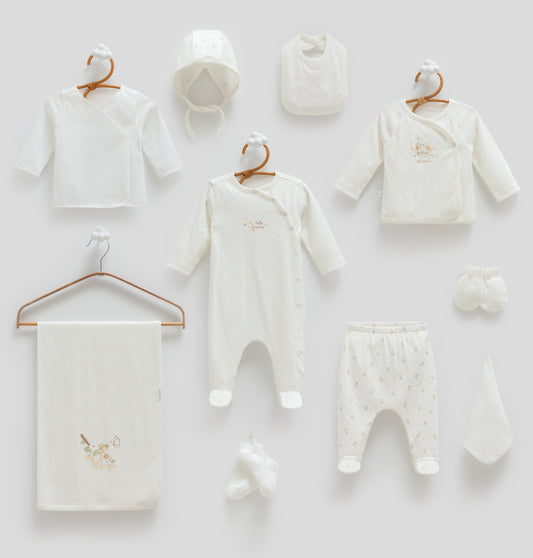 طقم حديث ولادة ١٠ قطع قطن طبيعي 🪡