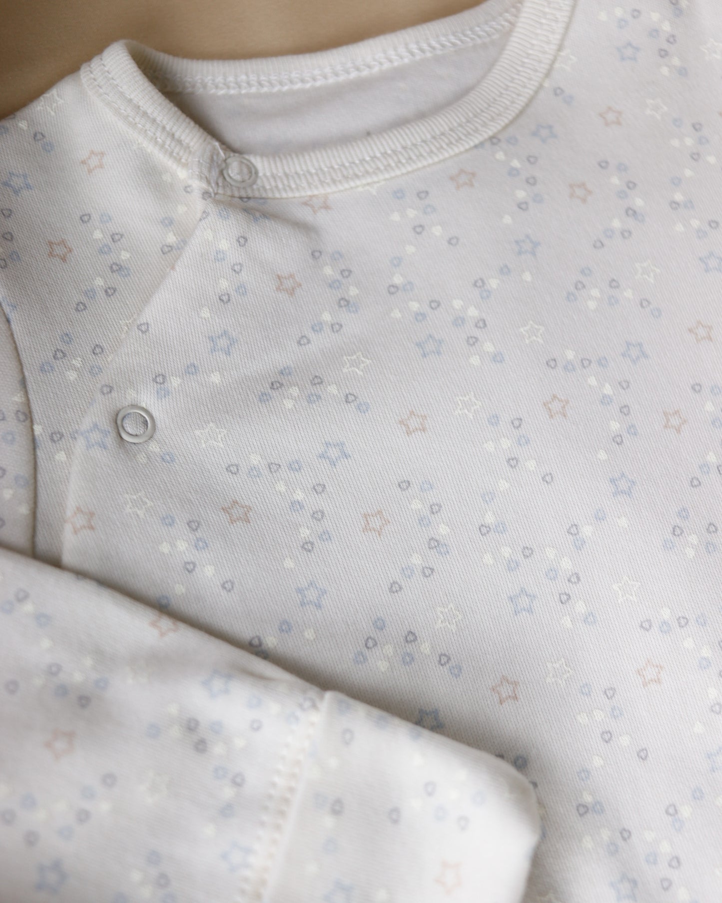 افرهول بيبي قطن مع طاقيه💙🤍