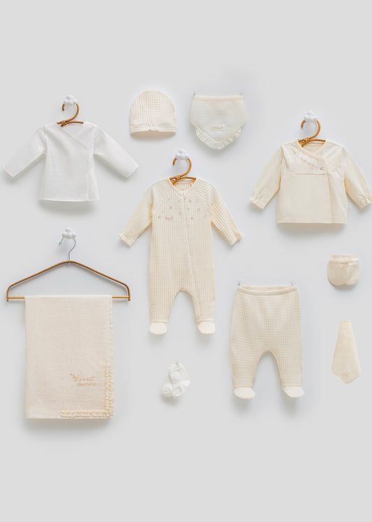 طقم حديث ولادة ١٠ قطع قطن طبيعي 🪡