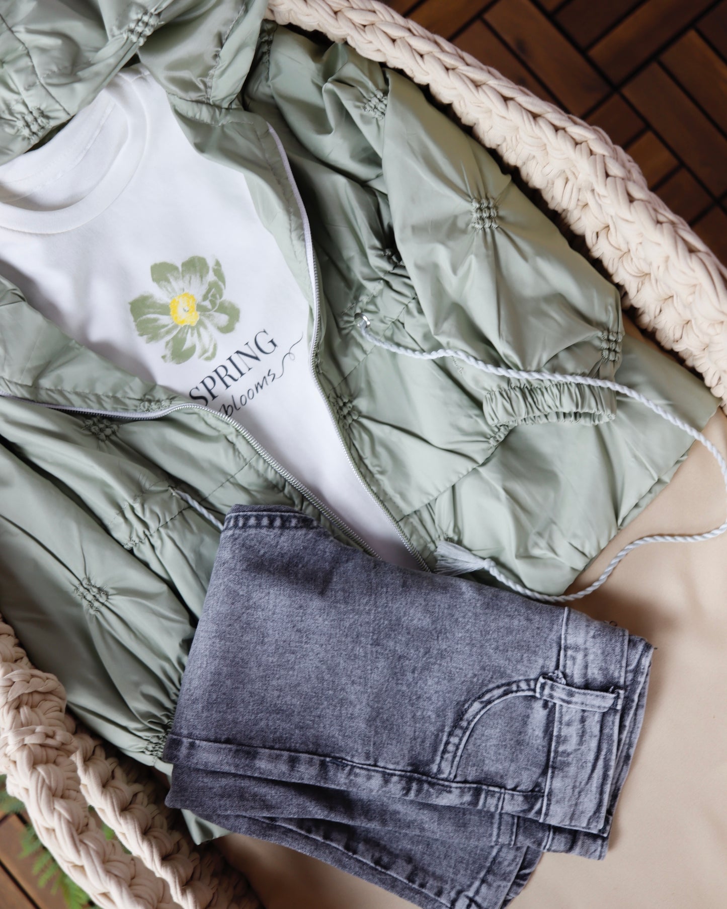 طقم بناتي ٣ قطع ٢-٦ سنوات