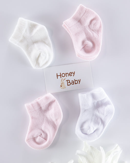 ٤ ازواج من الجوارب القطنية 🩷